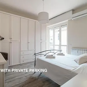  Apartment Lovely With Private Parking In